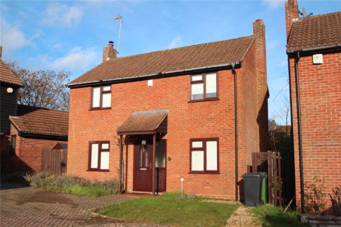 3 Bedroom Detached House To Rent In Broadhurst Grove, Lychpit, Basingstoke, Hampshire, RG24