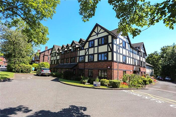 2 Bedroom Flat To Rent In Stockport Road, Marple, SK6