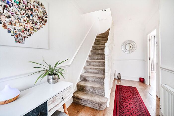 3 Bedroom Terraced House For Sale In Hill Close, Chislehurst, BR7