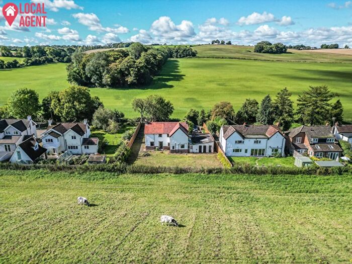 2 Bedroom Detached House For Sale In Maplescombe Lane, Farningham, Dartford, DA4