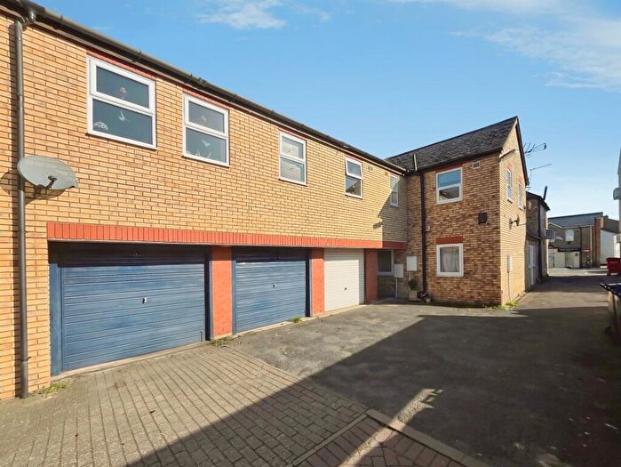 2 Bedroom Flat For Sale In Great Whyte, Ramsey, Huntingdon, PE26