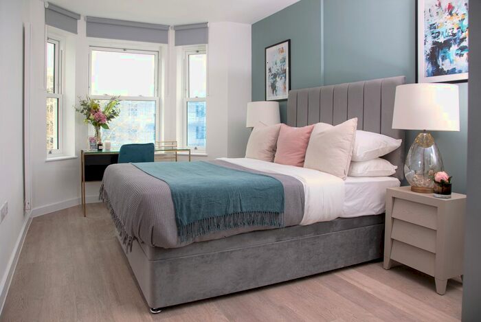 2 Bedroom Flat To Rent In Old Market Place, Farnham, GU9