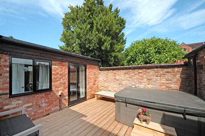 2 Bedroom Detached House To Rent In West Street, Marlow, Buckinghamshire, SL7