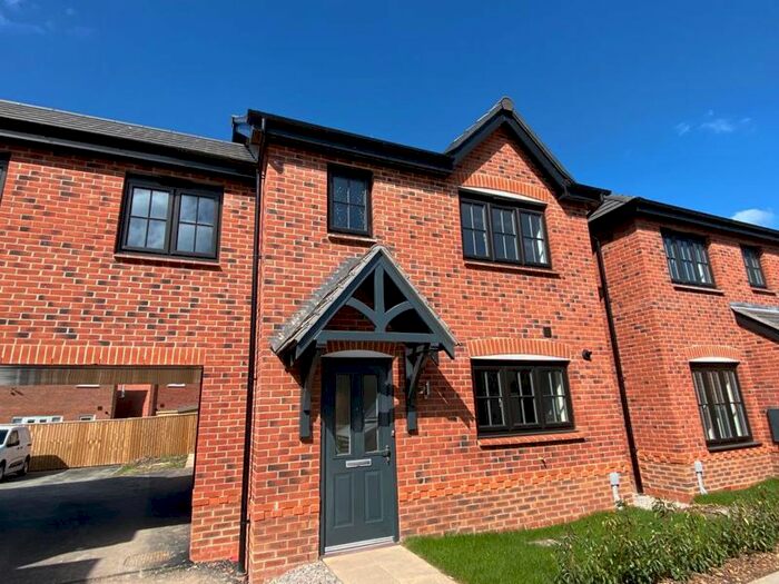 3 Bedroom Semi-Detached House To Rent In George Jackson Avenue, Holmes Chapel, Crewe, CW4