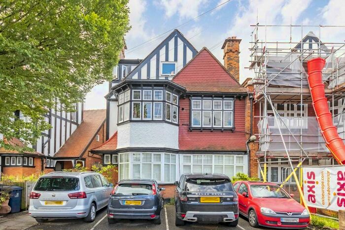 1 Bedroom Flat To Rent In Acacia Road, London, W3