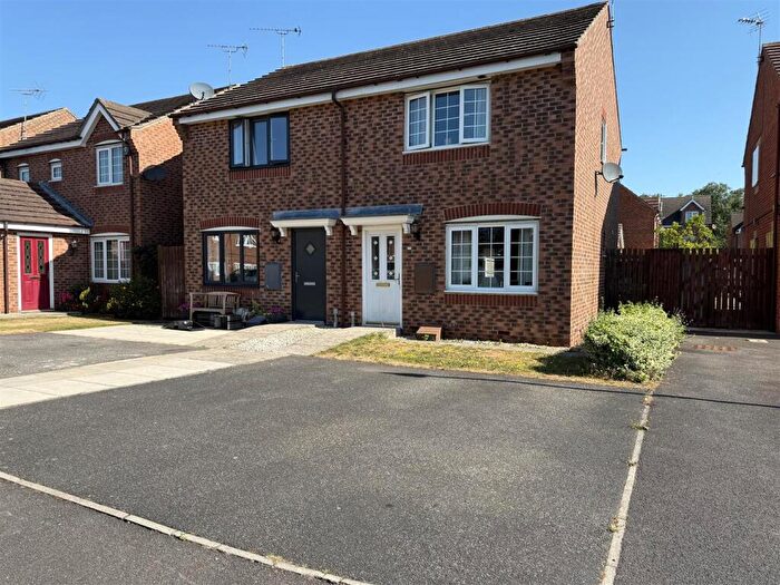 2 Bedroom Semi-Detached House To Rent In Chestnut Drive, Eggborough, DN14
