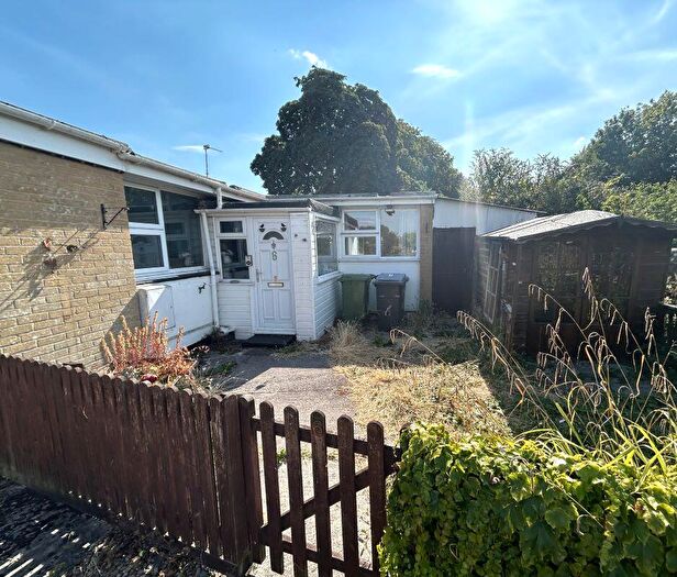 2 Bedroom Bungalow For Sale In Sambourne Chase, Warminster, BA12