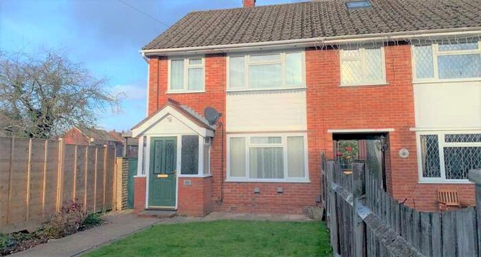 3 Bedroom Property To Rent In Cherry Tree Avenue Cowplain, PO8