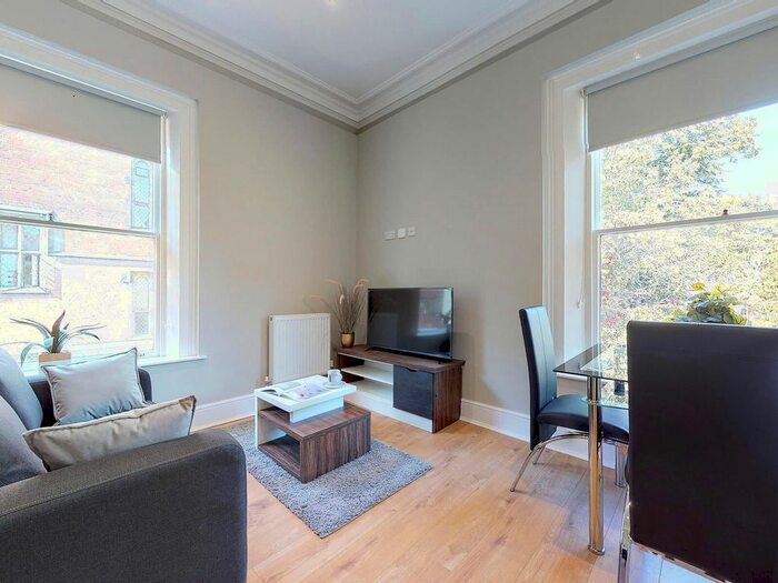 1 Bedroom Flat To Rent In Springfield Mount, Leeds, LS2