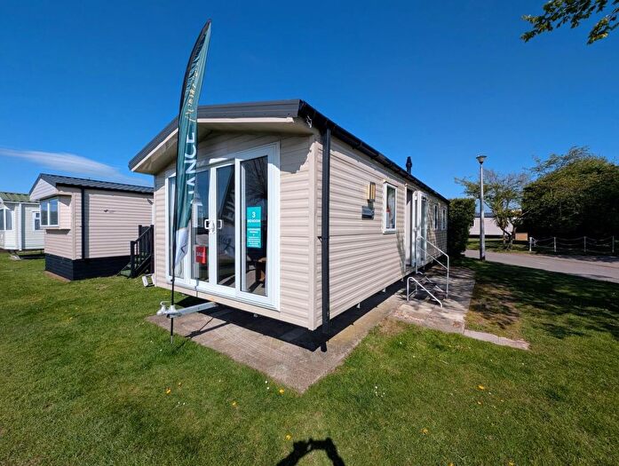3 Bedroom Mobile/park Home For Sale In Wyreside, Out Rawcliffe, Preston, PR3