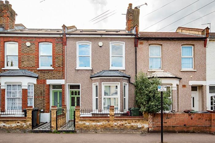 3 Bedroom Terraced House To Rent In Century Road, Walthamtow, E17