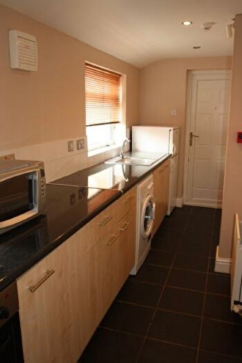 2 Bedroom Flat To Rent In Otterburn Terrace, Newcastle Upon Tyne, NE2
