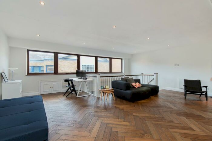 1 Bedroom Flat To Rent In Wapping High Street London, E1W