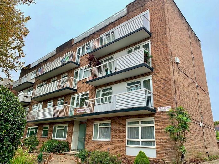 2 Bedroom Apartment To Rent In Winn Road, Southampton, SO17