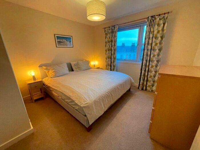 2 Bedroom Flat To Rent In Willowbrae Road, Willowbrae, Edinburgh, EH8