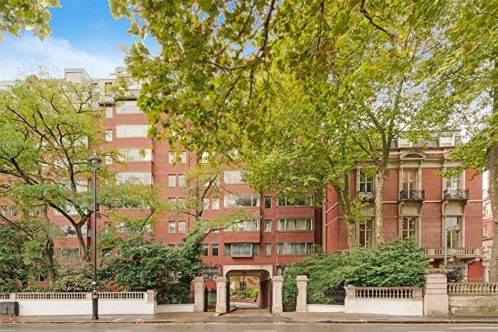 2 Bedroom Flat For Sale In Knightsbridge, South Kensington, SW7