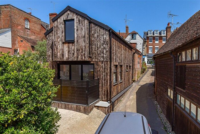 2 Bedroom Detached House For Sale In Stone Street, Cranbrook, Kent, TN17