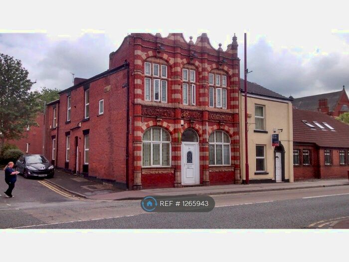 2 Bedroom Flat To Rent In King Street, Dukinfield SK16