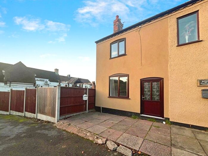 2 Bedroom Semi Detached House For Sale In Royal Oak Yard, Nuneaton Road, Bedworth, Warwickshire, CV12