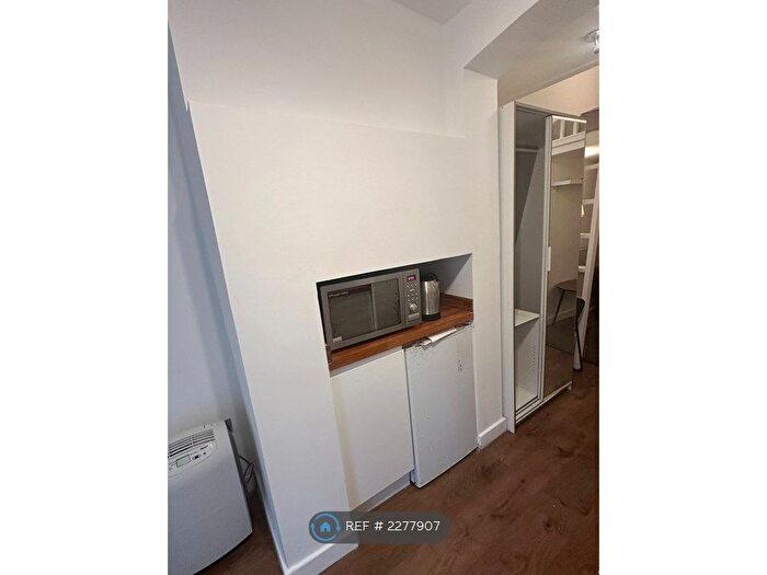 1 Bedroom Flat To Rent In Crouch Hill, London, N8