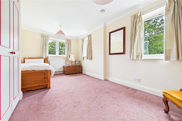 4 Bedroom Detached House For Sale In Victoria Road, Mortimer, Reading, RG7