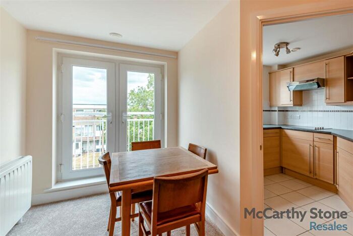 1 Bedroom Apartment For Sale In Goodes Court, Baldock Road, Royston, Herts, SG8