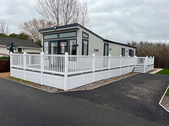 2 Bedroom Park Home For Sale In Edithmead, Highbridge, TA9