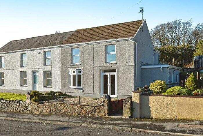 3 Bedroom Semi-Detached House For Sale In Mountain Road, Upper Brynamman, Ammanford, SA18