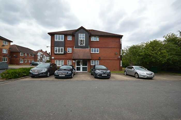 2 Bedroom Flat To Rent In Aylands Close, Wembley, HA9