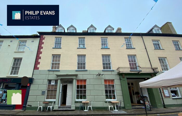 2 Bedroom Flat To Rent In Market Street, Aberystwyth, SY23