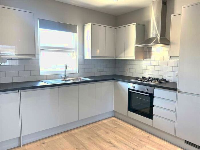 1 Bedroom Maisonette Flat To Rent In Napier Road, South Croydon, Surrey, CR2