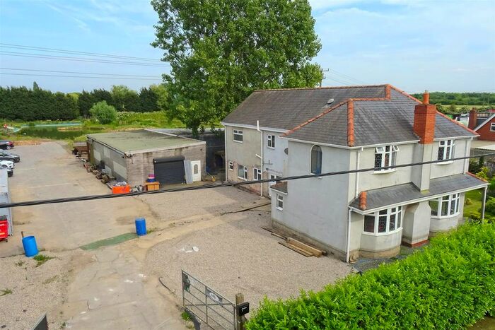 5 Bedroom Detached House For Sale In Waterworks Cottages, Millhouse Woods Lane, Cottingham, HU16