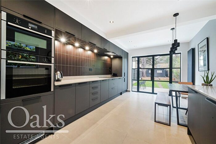 3 Bedroom End Of Terrace House For Sale In Alexandra Road, East Croydon, CR0