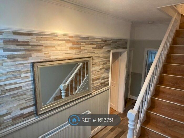 4 Bedroom Terraced House To Rent In Blantyre Road, Liverpool, L15