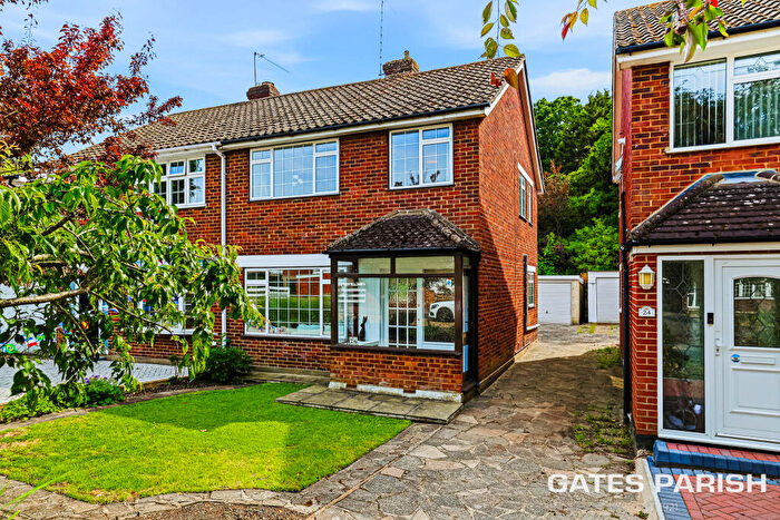 3 Bedroom Semi-Detached House For Sale In Berkeley Drive, Hornchurch, RM11