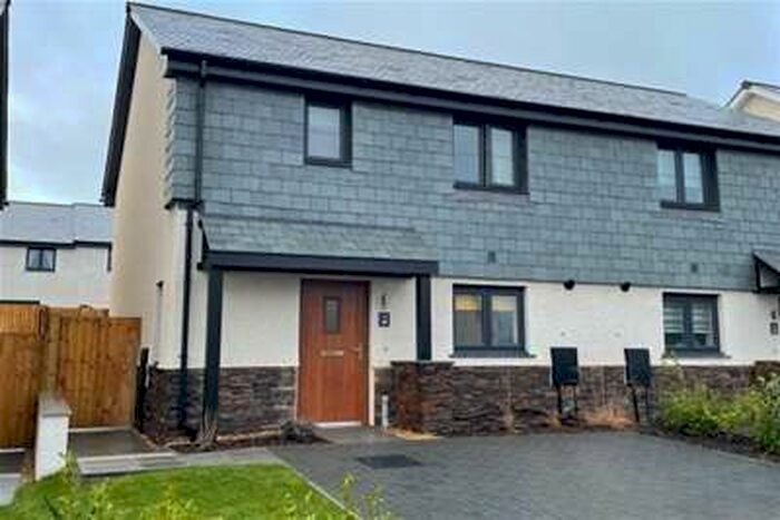 3 Bedroom House To Rent In Fowey, PL23