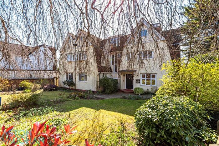 2 Bedroom Apartment To Rent In Dyke Road, Hove, BN3