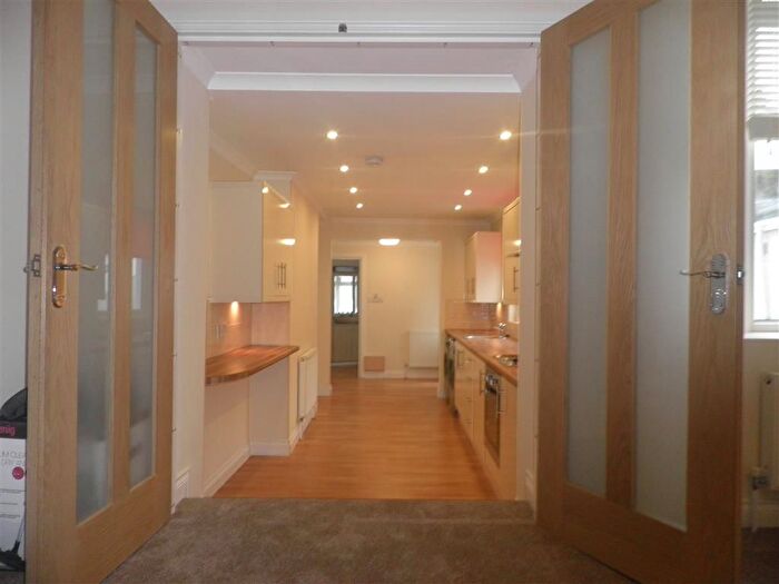 2 Bedroom Flat To Rent In Bayswater Road, Plymouth, PL1