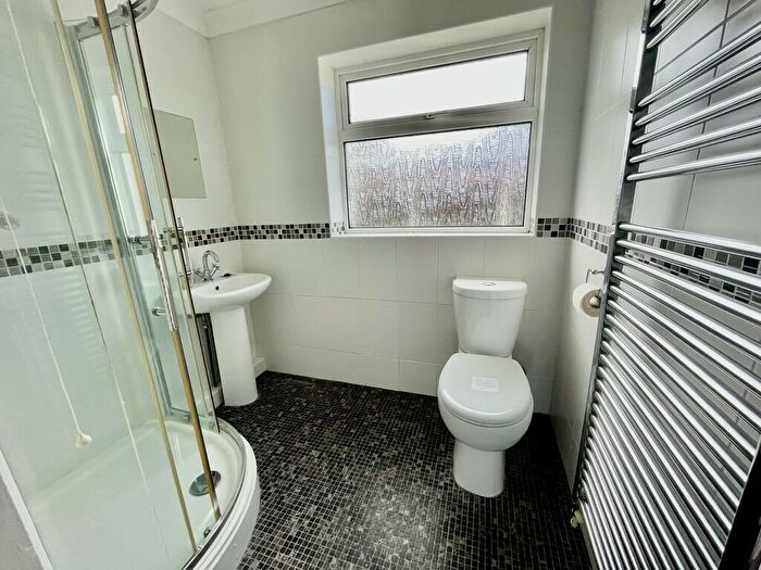 2 Bedroom Detached Bungalow For Sale In Manor Drive, Holbeach, PE12