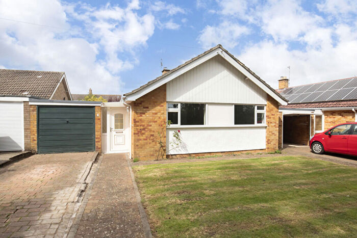 2 Bedroom Detached Bungalow To Rent In Southfield Approach, Cheltenham, GL53
