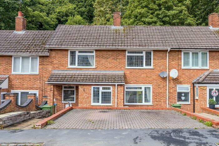 3 Bedroom House To Rent In Cheriton Avenue, Southampton, SO18