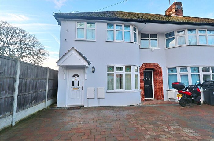 Property To Rent In Oriental Road, Woking, Surrey, GU22