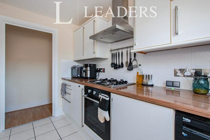 2 Bedroom Apartment To Rent In Knyveton Road, Bournemouth, BH1