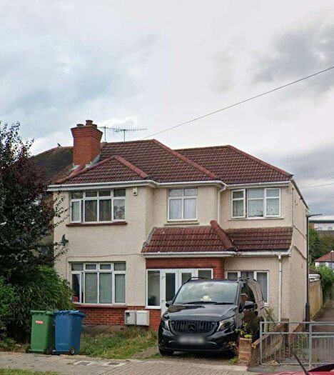 2 Bedroom Maisonette To Rent In Welbeck Road, South Harrow, Harrow, HA2