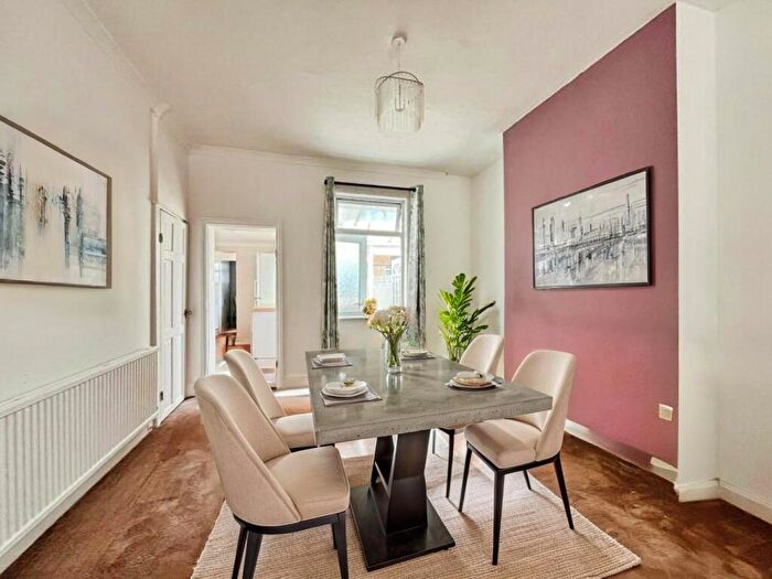 2 Bedroom End Of Terrace House For Sale In Cherry Tree Lane, Beverley, HU17
