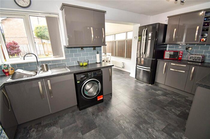 3 Bedroom Semi-Detached House For Sale In Whitelands Meadow, Greasby, Wirral, CH49