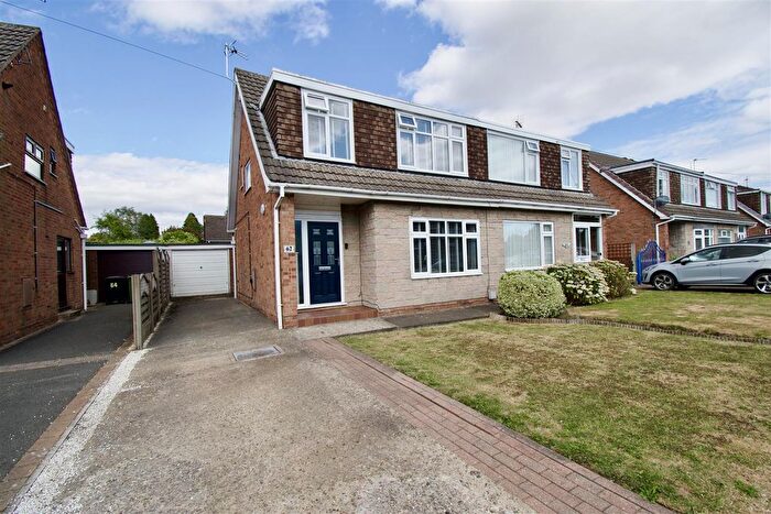3 Bedroom Semi-Detached House For Sale In Maple Avenue, Ripley, DE5