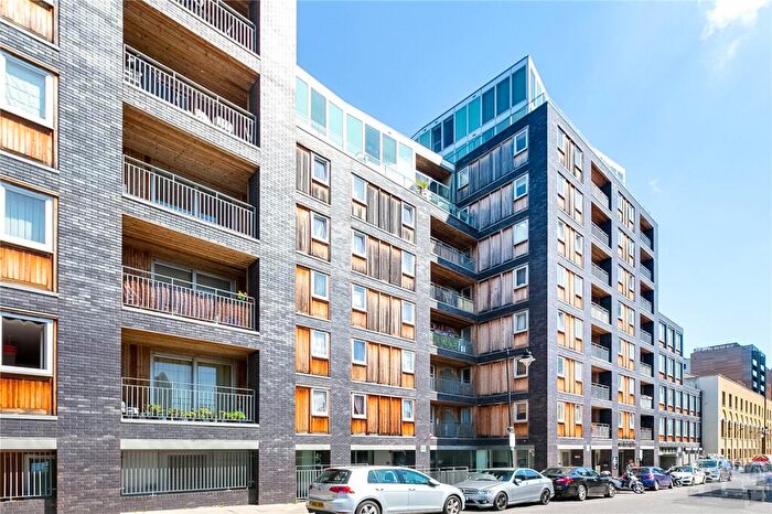 2 Bedroom Flat To Rent In Wenlock Building, Wharf Road, N1