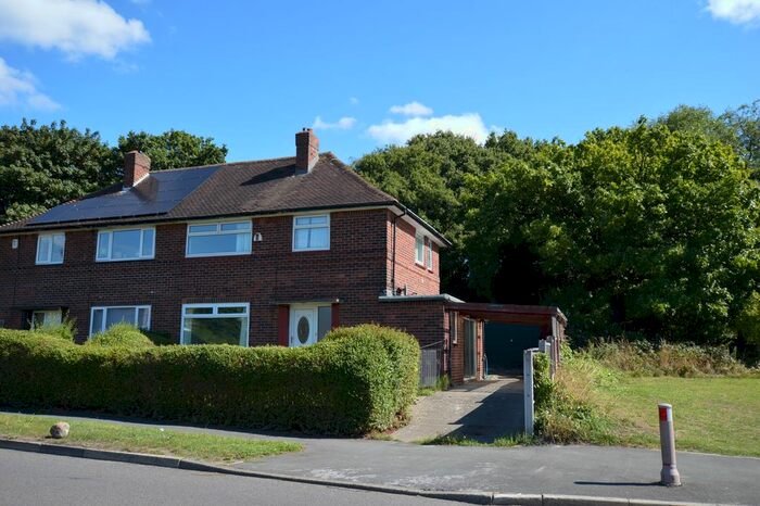 3 Bedroom Semi-Detached House To Rent In Queenswood Drive, Leeds, LS6