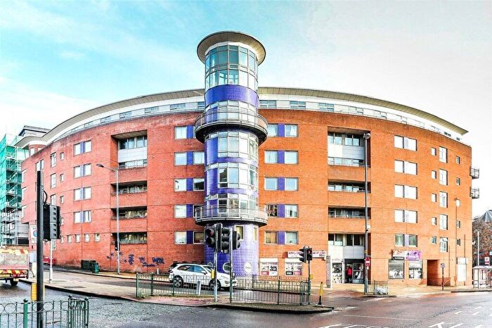 2 Bedroom Flat To Rent In Old Snow Hill, Birmingham, West Midlands, B4